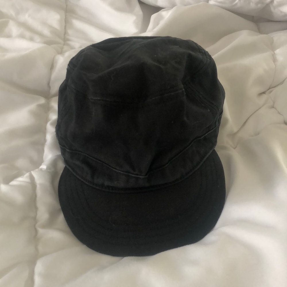 Gap kids size L/XL black hat